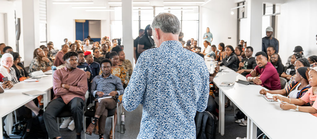 Reed Hastings had dinner with ALU student
